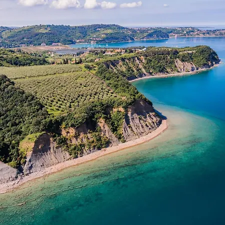 Apartma Casa Della Pizza - Parking Included Apartman